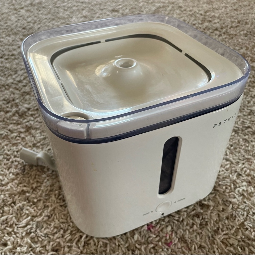Petkit Water fountain for cats - White